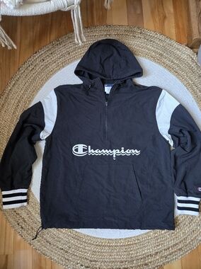 Champion 90s style Black and White Half-Zip Pullover Windbreaker Streetwear